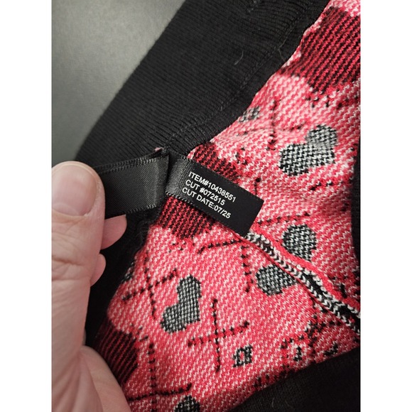 Torrid Fair Isle Heart Print Knit‎ Leggings Black Red White Size 1 - Picture 5 of 8